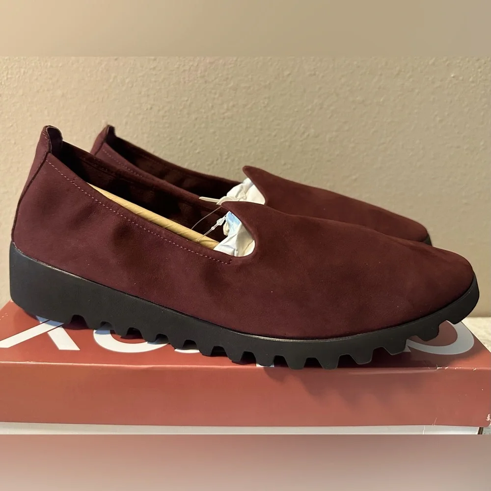 Aetrex Liz Slip-On Arch Support Shoe - NIB